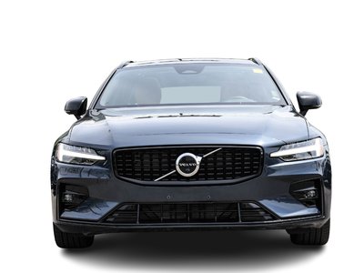 Volvo V60  2023 à Pointe-Claire, Québec