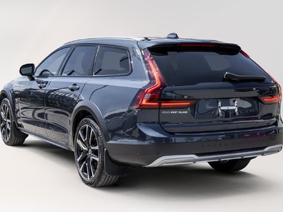 2022 Volvo V90 Cross Country in Pointe-Claire, Quebec