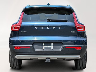 2022 Volvo XC40 in Pointe-Claire, Quebec