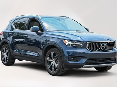 2022 Volvo XC40 in Pointe-Claire, Quebec
