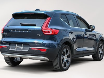 2022 Volvo XC40 in Pointe-Claire, Quebec