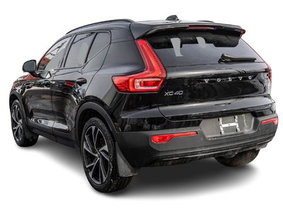 2022 Volvo XC40 in Pointe-Claire, Quebec