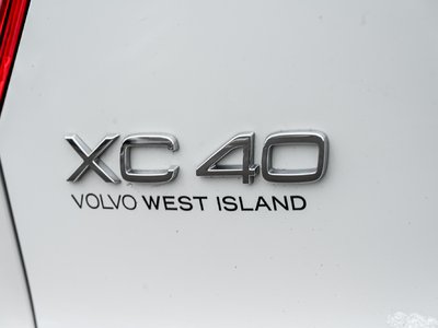 2022 Volvo XC40 in Pointe-Claire, Quebec
