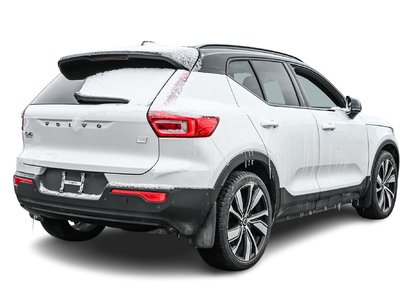 2022 Volvo XC40 in Pointe-Claire, Quebec