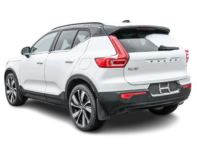 2022 Volvo XC40 in Pointe-Claire, Quebec