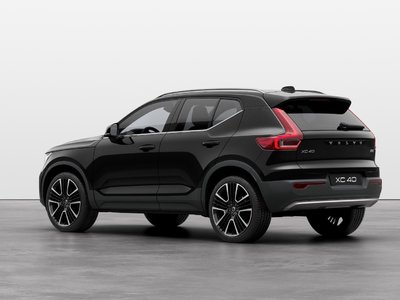 2024 Volvo XC40 in Pointe-Claire, Quebec
