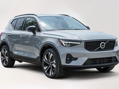 Volvo XC40  2025 à Pointe-Claire, Québec