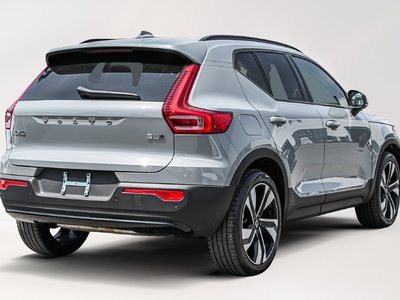Volvo XC40  2025 à Pointe-Claire, Québec