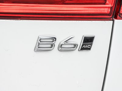 Volvo XC60  2022 à Pointe-Claire, Québec