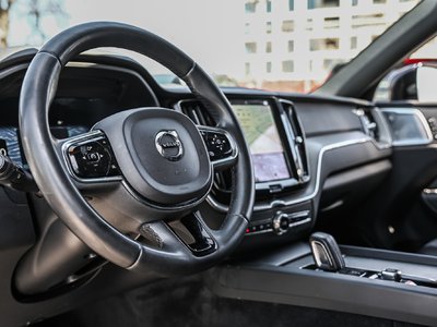 Volvo XC60  2022 à Pointe-Claire, Québec