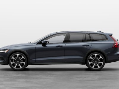 Volvo V60 Cross Country  2026 à Pointe-Claire, Québec