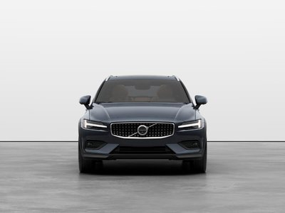 Volvo V60 Cross Country  2026 à Pointe-Claire, Québec