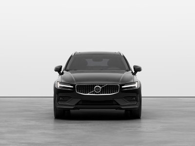2026 Volvo V60 Cross Country in Pointe-Claire, Quebec