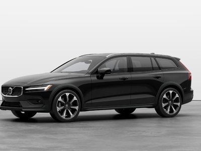 2026 Volvo V60 Cross Country in Pointe-Claire, Quebec