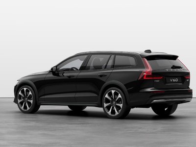 2026 Volvo V60 Cross Country in Pointe-Claire, Quebec
