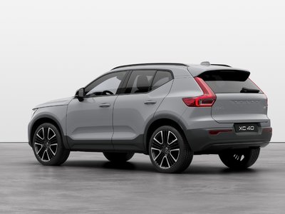 2024 Volvo XC40 in Pointe-Claire, Quebec