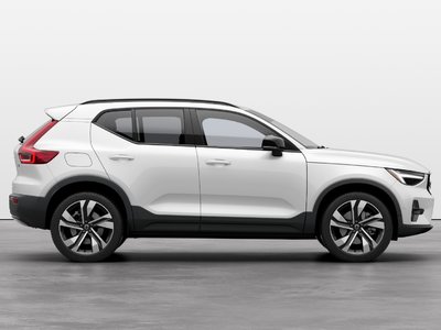 Volvo XC40  2025 à Pointe-Claire, Québec
