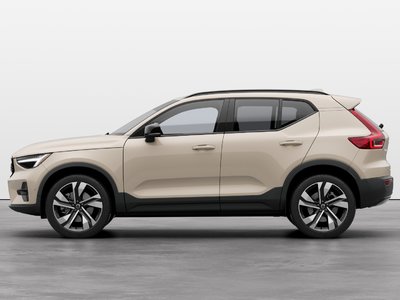 2025 Volvo XC40 in Pointe-Claire, Quebec