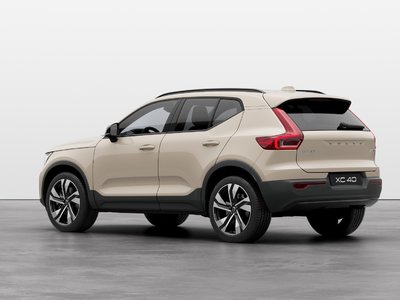 2025 Volvo XC40 in Pointe-Claire, Quebec