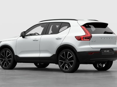 2026 Volvo XC40 in Pointe-Claire, Quebec