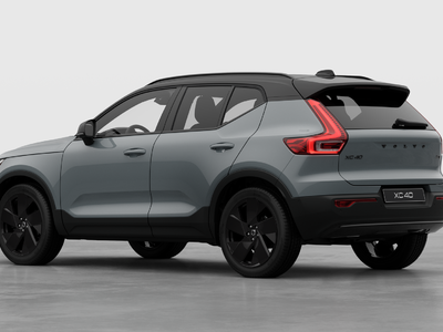 2026 Volvo XC40 in Pointe-Claire, Quebec