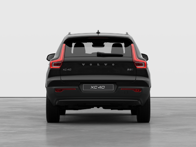 2026 Volvo XC40 in Pointe-Claire, Quebec