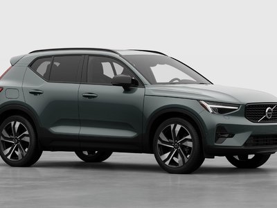 Volvo XC40  2026 à Pointe-Claire, Québec