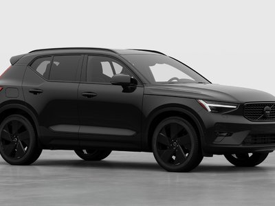 2026 Volvo XC40 in Pointe-Claire, Quebec