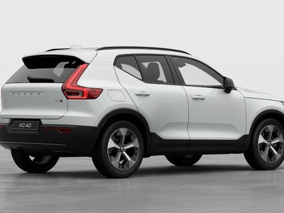 2026 Volvo XC40 in Pointe-Claire, Quebec