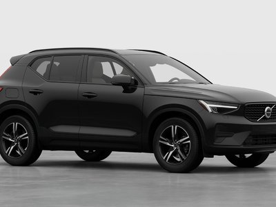 2026 Volvo XC40 in Pointe-Claire, Quebec