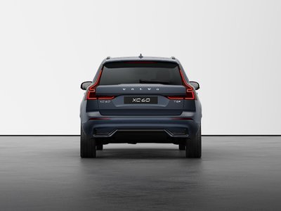 Volvo XC60 Plug-in Hybrid  2025 à Pointe-Claire, Québec