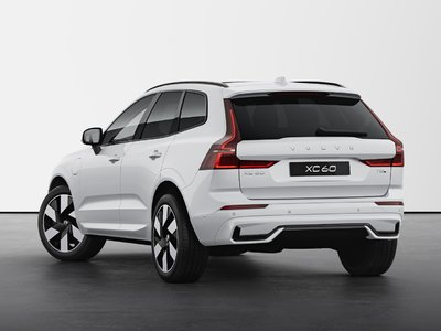 Volvo XC60 Plug-in Hybrid  2025 à Pointe-Claire, Québec
