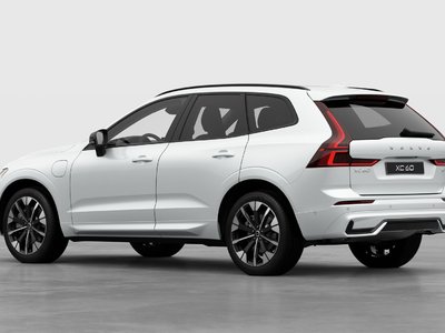 Volvo XC60  2027 à Pointe-Claire, Québec