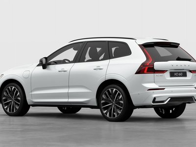 2027 Volvo XC60 Plug-in hybrid in Pointe-Claire, Quebec