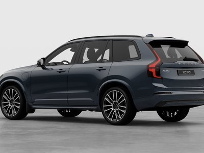Volvo XC90 Plug-in hybrid  2027 à Pointe-Claire, Québec