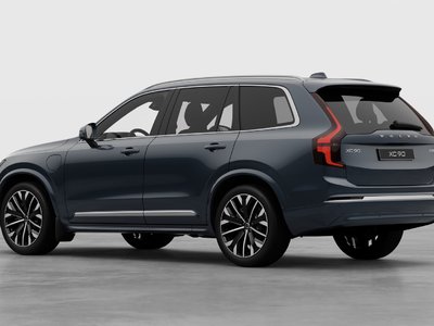 Volvo XC90 Plug-in hybrid  2027 à Pointe-Claire, Québec