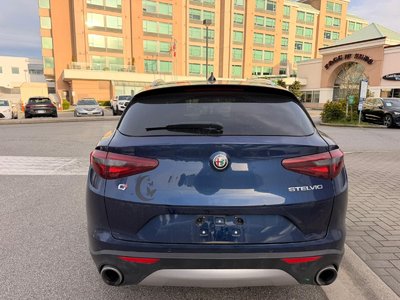 Alfa Romeo Stelvio  2019 à Richmond, Colombie-Britannique