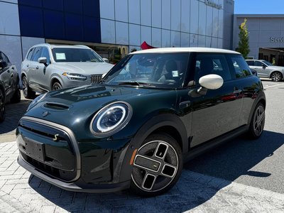 2024 MINI 3 Door in North Vancouver, British Columbia