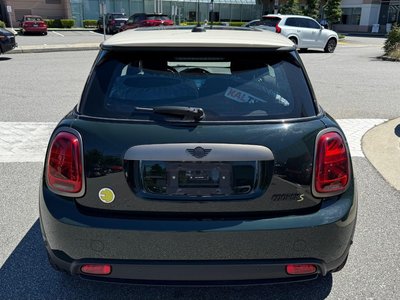 2024 MINI 3 Door in North Vancouver, British Columbia
