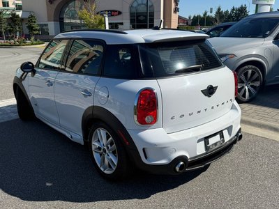 2014 MINI Cooper Countryman in North Vancouver, British Columbia