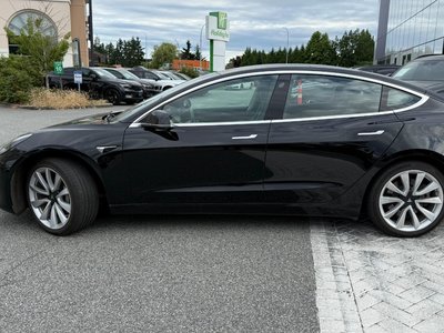2018 Tesla MODEL 3 in North Vancouver, British Columbia