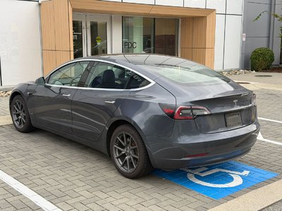 2019 Tesla Model 3 in Richmond, British Columbia