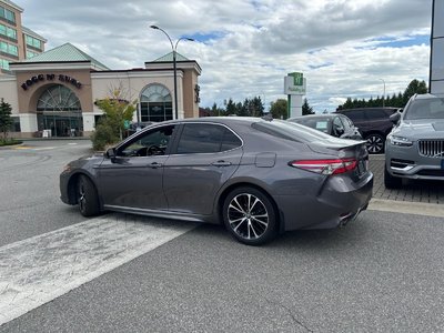 2018 Toyota Camry Hybrid in North Vancouver, British Columbia