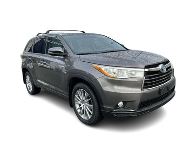 2015 Toyota Highlander hybrid in Surrey, British Columbia