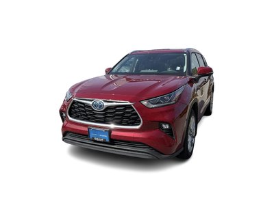 2024 Toyota Highlander in Richmond, British Columbia