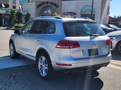 2012 Volkswagen Touareg in Richmond, British Columbia