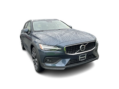 2025 Volvo V60 Cross Country  2L TURBO 4cyl.All Wheel Drive in Richmond, British Columbia