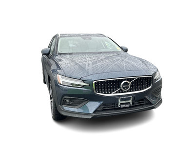 2025 Volvo V60 Cross Country  2L TURBO 4cyl.All Wheel Drive in Richmond, British Columbia