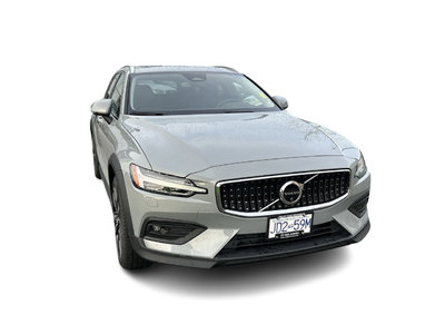 2025 Volvo V60 Cross Country  2L TURBO 4cyl.All Wheel Drive in Richmond, British Columbia