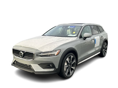 2025 Volvo V60 Cross Country in Richmond, British Columbia